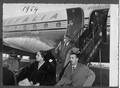 Francesco Bellio, mentre arriva ad Addis Abeba con un aereo Alitalia, 1954